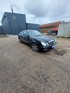 Mercedes-Benz e220 cdi (2 foto / 7)