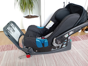 Britax-Römer turvahäll / turvatool + IsoFix kinnitus (4 foto / 8)