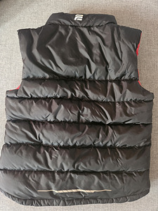 Детский жилет (2 фото из 2)