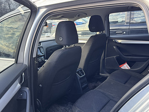 Skoda Octavia (8 фото из 8)