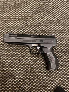 Beeman 2004 Sportsman Series Deluxe Air Pistol