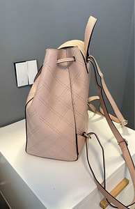 Рюкзак Guess (4 фото из 4)