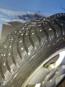 Continental185/65 R15; 2020; Enzo R15; 5x110; DIA65 (2 foto / 10)