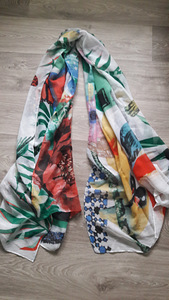 Desigual новый шарф (2 фото из 2)