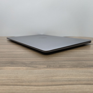 Macbook Air M1 256GB (2020) (3 foto / 5)