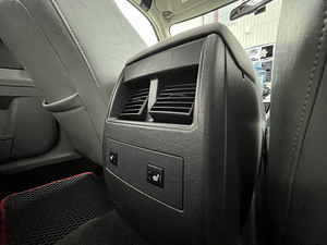 Chrysler 300C 5.7 Hemi 250kW (10 foto / 13)