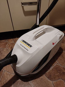 Kärcher Mediclean veefiltriga tolmuimeja (2 foto / 5)