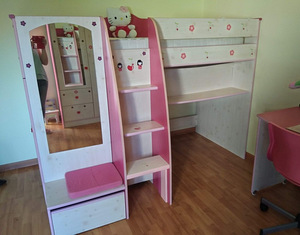 Narivoodi kummuti ja lauaga (1 foto / 4)
