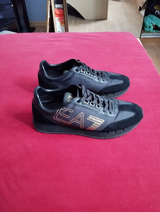 Kasutatud Emporio Armani EA7 tossud (1 foto / 4)