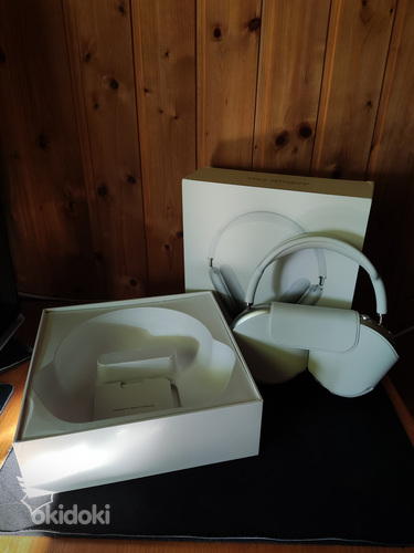 AIRPODS MAX