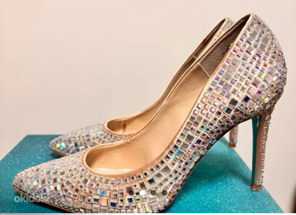 Туфли на каблуке Betsey Johnson
