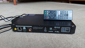 Sony BDP-S6700 плеер (2 фото из 2)