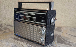 Սովետական ռադիոընդունիչ VEF 202 FM Ռադիո Radio (2 լուսանկար / 2)