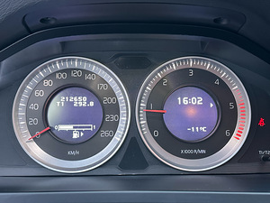 Volvo S60 (7 фото из 14)