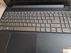 Ноутбук Lenovo (3 фото из 5)