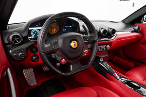 2014 FERRARI F12 BERLINETTA КУПЕ (3 фото из 7)