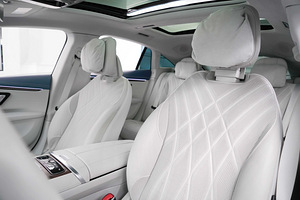 2022 MERCEDES EQS 580 4M EDITION ONE (4 фото из 5)
