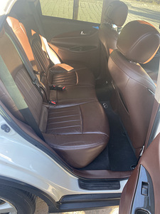 Автомобиль Infiniti EX35 (9 фото из 9)