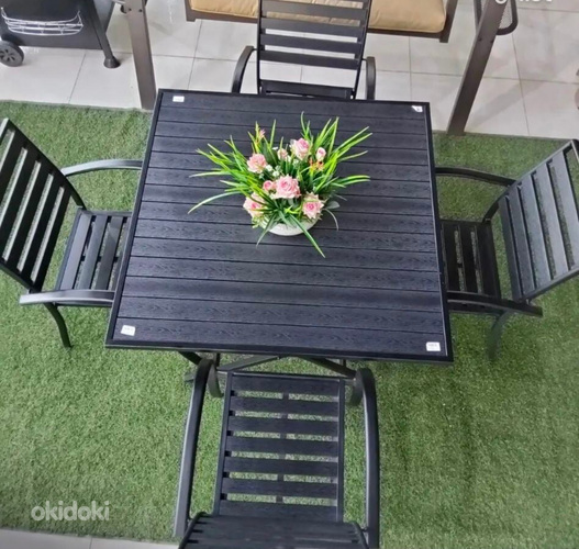 Սեղան իր աթոռներով ծալվող հավաքածու