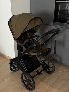 Cybex Priam koos lisadega (1 foto / 8)