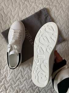Alexander McQueen Leather Low-Top Sneakers / size 42-43 EU (2 foto / 6)