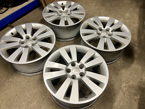 CONTINENTAL ContiIceContact 4x4 255/55 R18 (7 foto / 10)