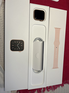 SE apple watch 40mm gold (1 foto / 4)
