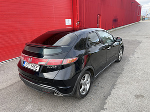 Honda civic (5 фото из 7)