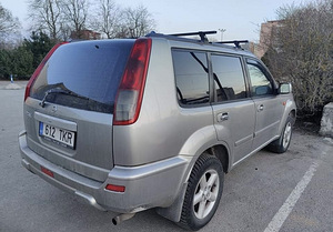 Nissan X Trail T30 pagasiruumi kate (2 foto / 3)