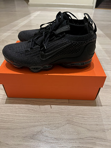 Nike VaporMax (3 foto / 4)