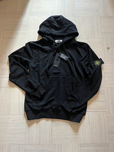 Stone Island Hoode (1 foto / 4)