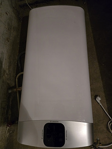 Elektriline veeboiler Ariston velis (3 foto / 3)