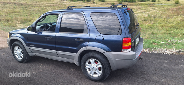 Վաճառվում է Ford Escape 2002թ (7)