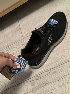 Skechers (3 фото из 5)