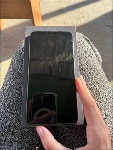 iPhone 8 plus (5 լուսանկար / 5)