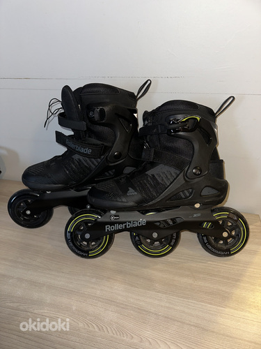 Роликовые коньки Rollerblade Macroblade 110 3WD In-Line Skat