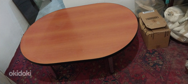 Օվալաձև սեղան (4)