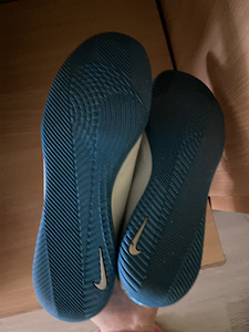 Nike saalijalgpallijalatsid (3 foto / 4)