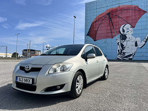 Toyota (2 фото из 11)