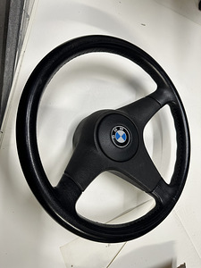 Спортивный кожаный руль для BMW E34 E30 E32 E28 E23 и т.д. (8 фото из 8)
