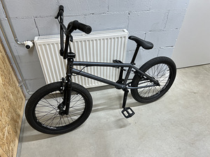 Uus BMX jalgratas KHE STRIKEDOWN PRO ratas