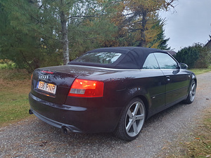 Audi A4 Cabrio 2004 S-Line (4 foto / 11)