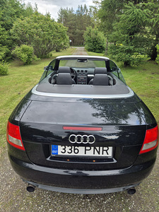 Audi A4 Cabrio 2004 S-Line (9 foto / 10)