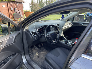 Ford mondeo 1.6 85kW (10 foto / 10)