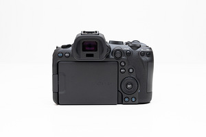 Canon EOS R6 (body) hübriidkaamera (uus) (4 foto / 10)