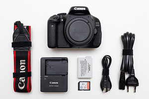 Canon EOS 600D (body) peegelkaamera (1 foto / 10)