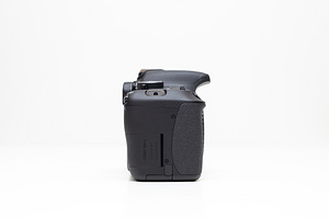 Canon EOS 600D (body) peegelkaamera (8 foto / 10)