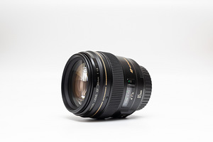 Canon EF 85mm f/1.8 USM objektiiv (6 foto / 10)