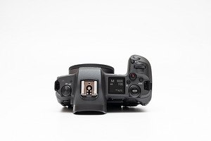 Canon EOS R (body) hübriidkaamera (7 foto / 10)
