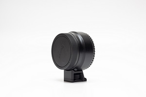 Canon EF-EOS M адаптер (2 фото из 6)